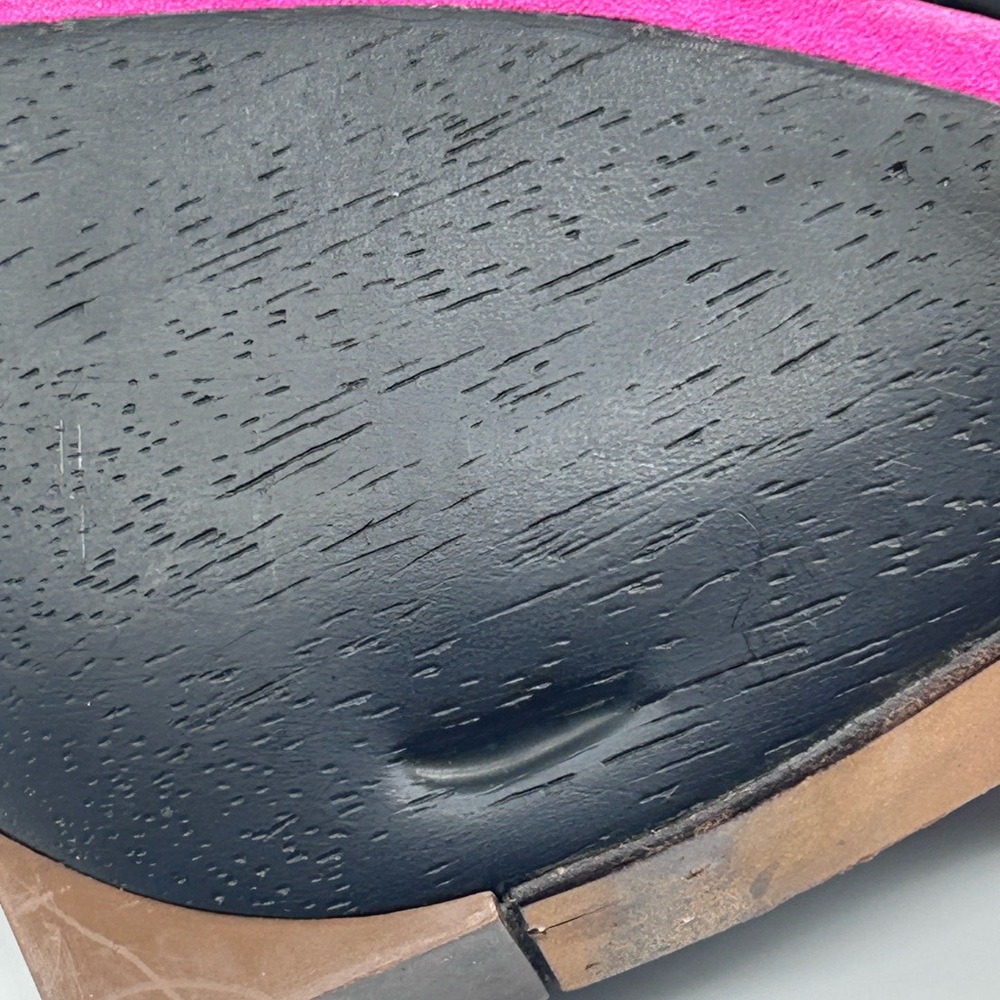 Robert Clergerie Pink Suede Knot Wedge Sandals - Picture 6 of 16